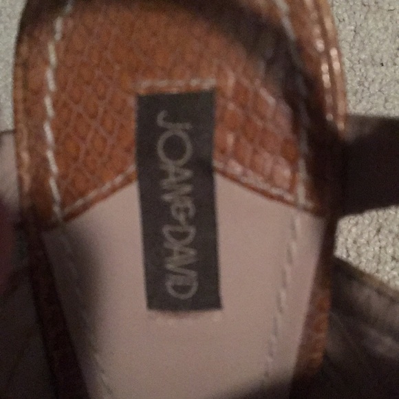 Joan and Davis Strappy Platform Sandals 6 - Picture 4 of 5